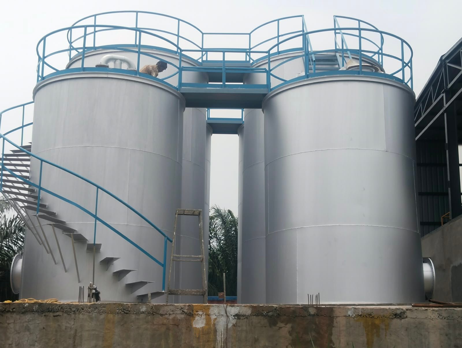 Dual Vertical Tanks with Interconnecting Walkway